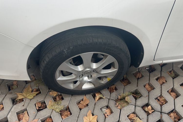 Used BYD e5 2017 300 Prestige Edition
