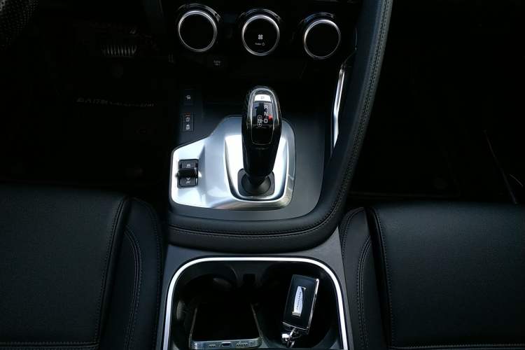 Used Jaguar E-PACE 2018 P200 S China VI