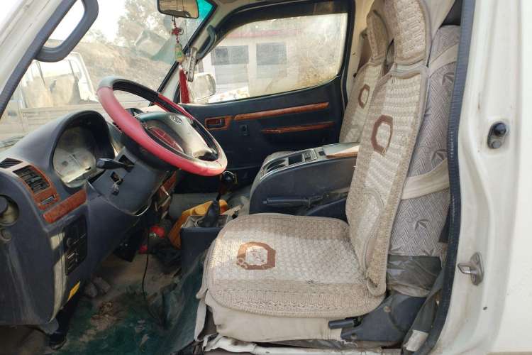 Used King Long Golden Way 2015 2.0L Entrepreneurial Upgrade V20
