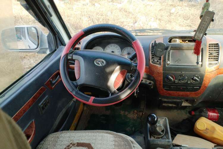 Used King Long Golden Way 2015 2.0L Entrepreneurial Upgrade V20
