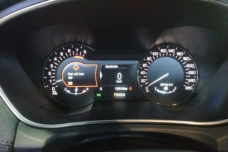 Used Lincoln MKX 2017 2.0T Two-Wheel Drive Deluxe Edition