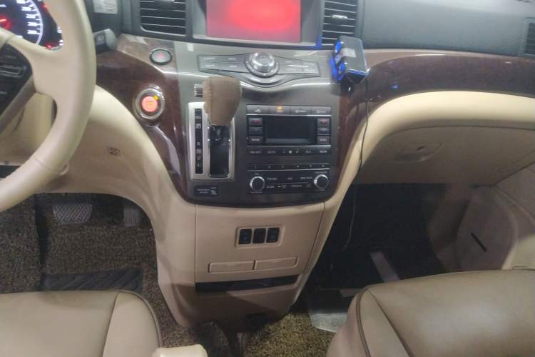 Used Nissan Quest 2015 3.5L SL