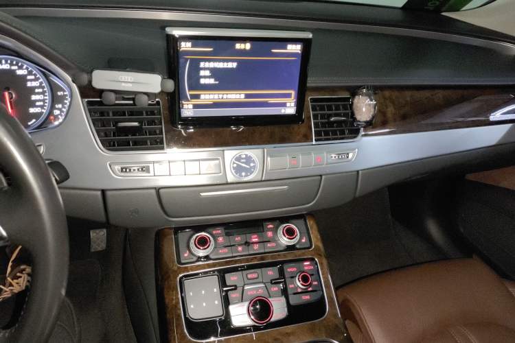 Used Audi A8 2014 A8L 45 TFSI quattro Comfort model
