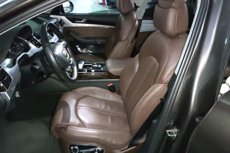 Used Audi A8 2014 A8L 45 TFSI quattro Comfort model
