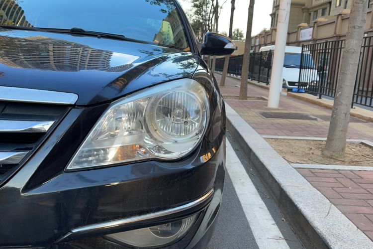 Used Hyundai MoInca 2009 1.8L Manual Luxury Edition GL