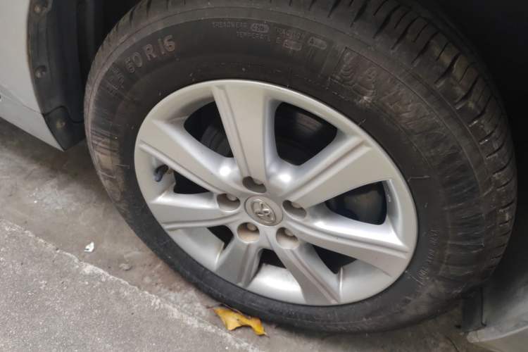 Used Toyota Verso 2014 Starlight 180E CVT Elite Multi-Function Edition