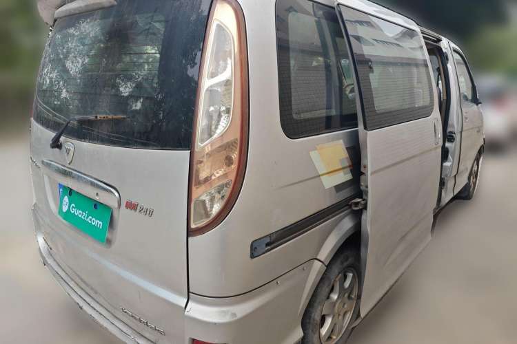 Used Foton MP-X E 2010 2.4L Wealthy Express Comfort Edition M240SL-4G64
