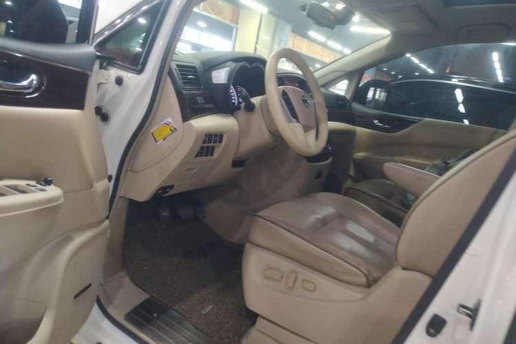 Used Nissan Quest 2015 3.5L SL