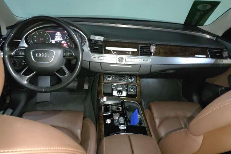 Used Audi A8 2014 A8L 45 TFSI quattro Comfort model
