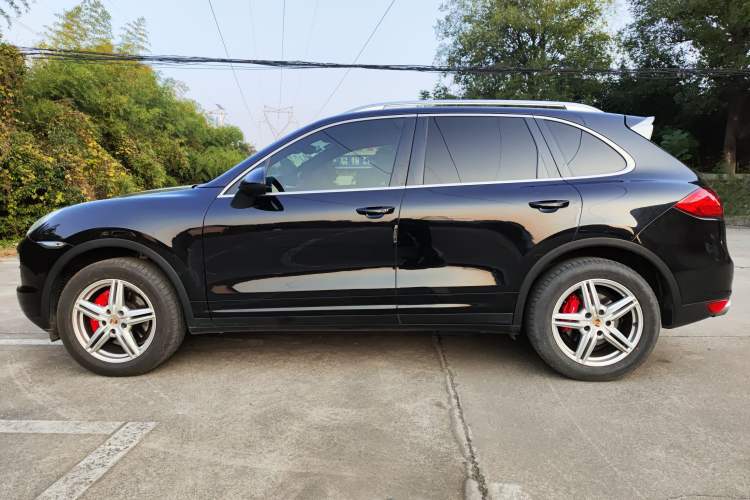 Used Porsche Cayenne 2014 Cayenne Platinum Edition 3.0T
