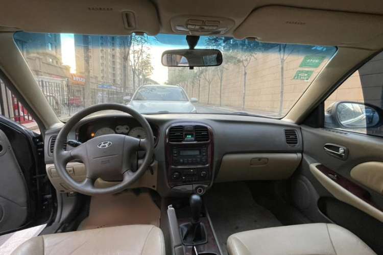 Used Hyundai MoInca 2009 1.8L Manual Luxury Edition GL