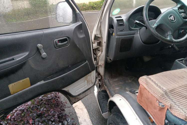 Used Foton Scenic 2016 2.5T Scenic Express Long Wheelbase Low-Roof 4J25TC