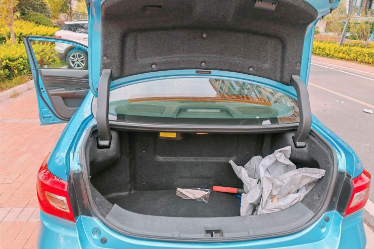 Used BYD Qin New Energy 2014 1.5T Cool Black Knight Flagship Model
