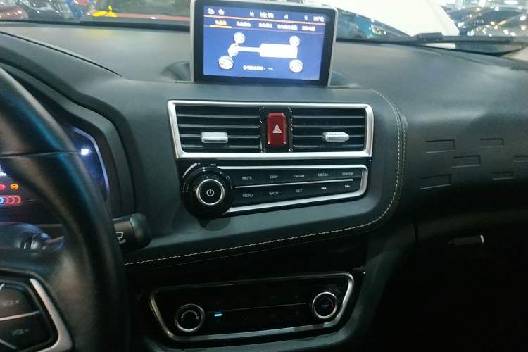 Used JAC iEV6E 2019 Upgraded iEV6E Luxury Smart Edition Deluxe Package