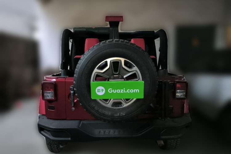 Used Jeep Wrangler 2013 3.6L Sahara two-door model
