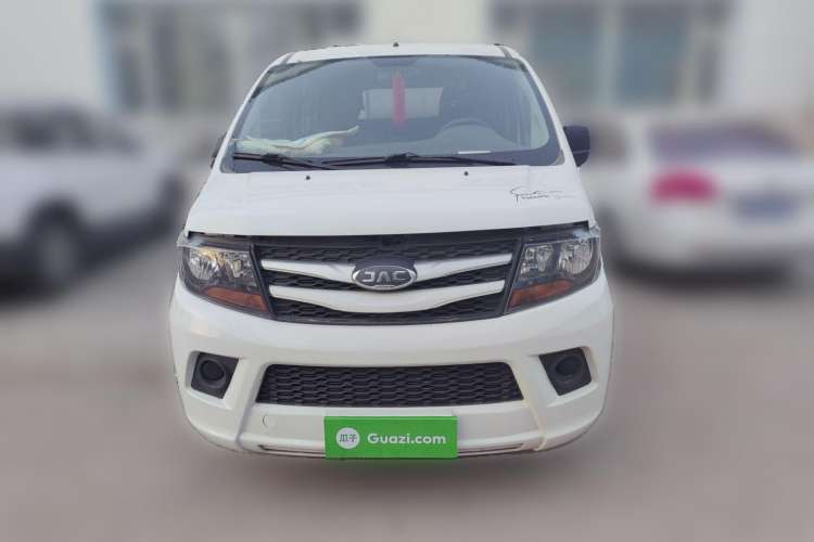 Used JAC M3 2018 1.6L Express Edition 7-Seater Front