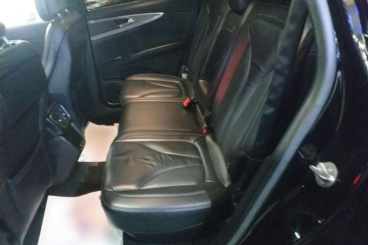 Used Lincoln MKX 2017 2.0T Two-Wheel Drive Deluxe Edition