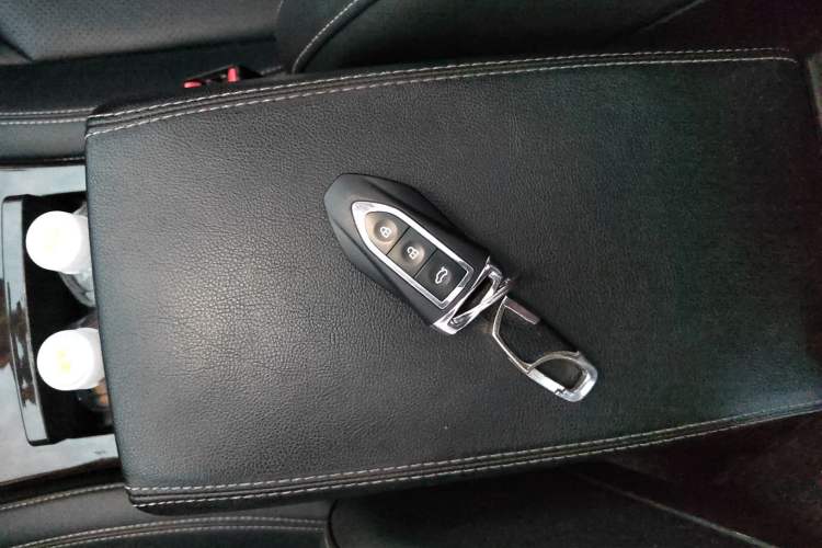 Used Zotye Z700 2018 Z700H 1.8T DCT Prestige Model
