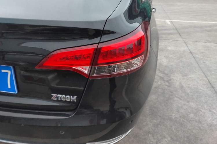 Used Zotye Z700 2018 Z700H 1.8T DCT Prestige Model
