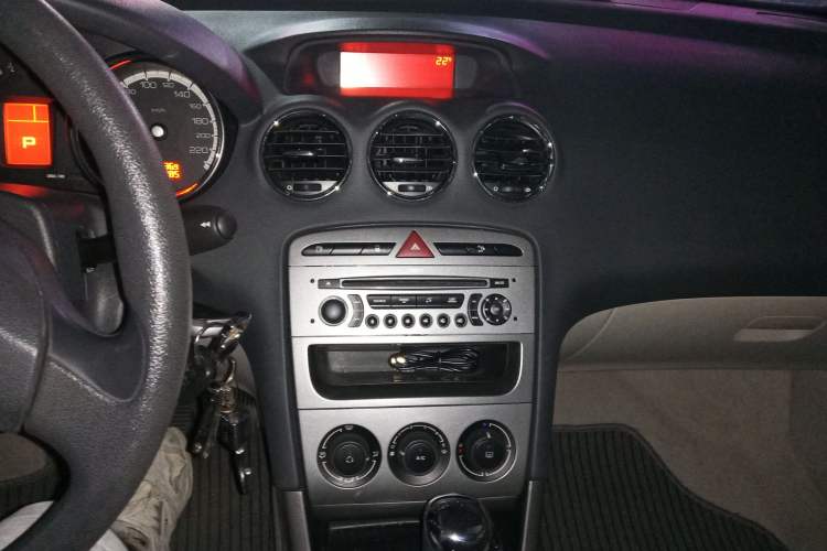 Used Peugeot 408 2010 2.0L Automatic Comfort Edition
