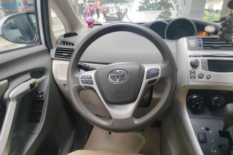 Used Toyota Verso 2014 Starlight 180E CVT Elite Multi-Function Edition