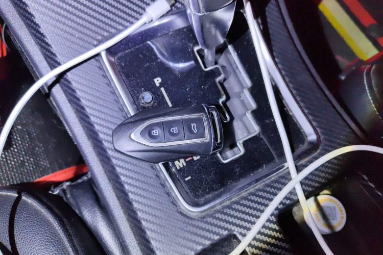 Used Zotye Z500 2015 1.5T CVT Luxury Model
