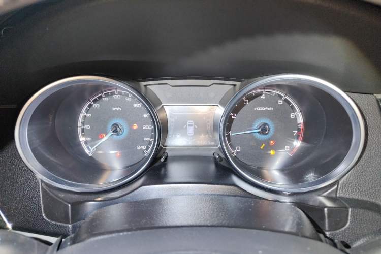 Used Zotye SR7 2016 1.5T CVT Cube Heart Edition China V Standard
