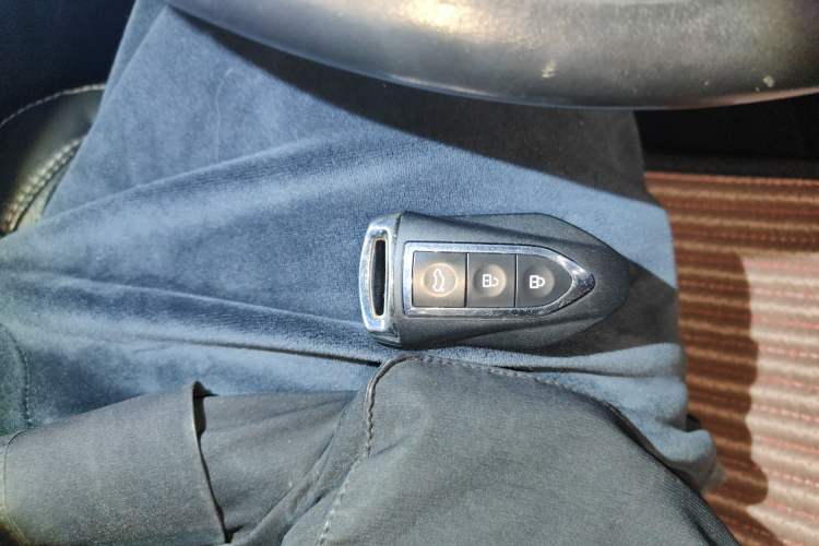 Used Zotye SR7 2016 1.5T CVT Cube Heart Edition China V Standard
