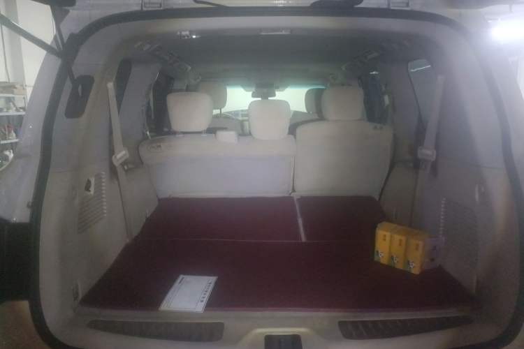 Used Nissan Patrol 2014 5.6L LE Trunk