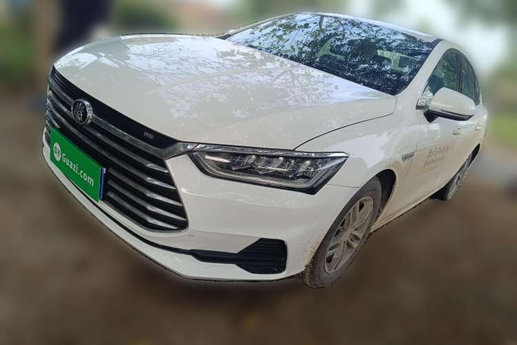 Used BYD Qin Pro 2019 Super Edition 1.5TI Automatic Smart Connect FENGSHANG Model China VI Standard