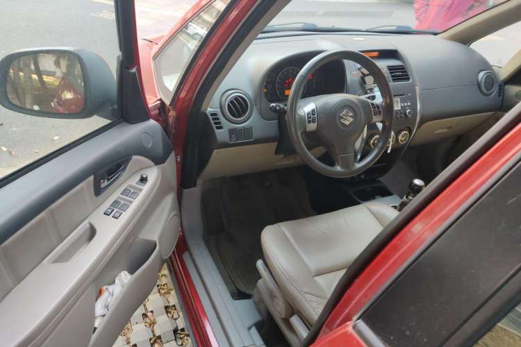 Used Suzuki SX4 2007 Hatchback 1.6L Manual Luxury Model
