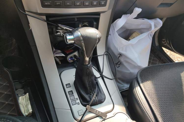 Used GAC Gonow Aoosed GX5 2012 2.4L Automatic Gasoline Two-Wheel Drive Sunroof Version