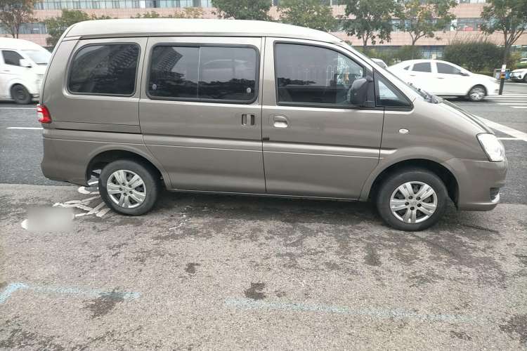 Used FORTHING Lingzhi 2018 M3 1.5L 5-Seat Base Model
