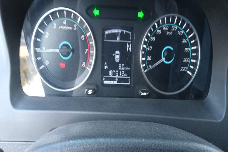 Used FORTHING Joyear XV 2016 1.6L CVT Luxury Model