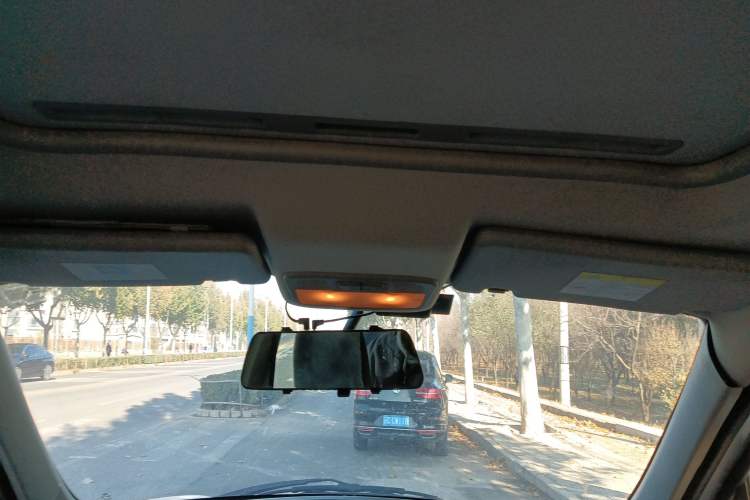 Used FORTHING Joyear XV 2016 1.6L CVT Luxury Model