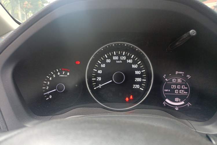 Used Honda Vezel 2015 1.5L manual two-wheel drive Comfort trim level
