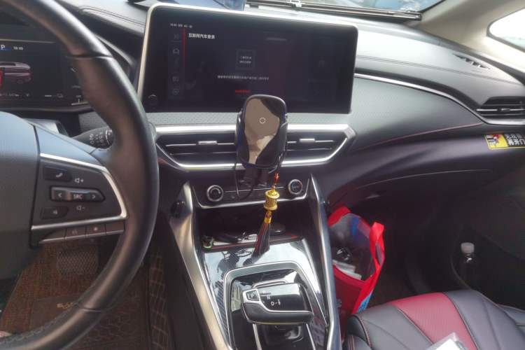 Used SAIC MAXUS EUNIQ 5 2020 1.3T PLUG-IN Luxury Edition
