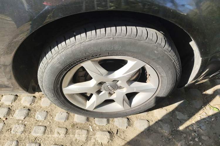 Used Audi A6L 2009 2.0 TFSI automatic standard version