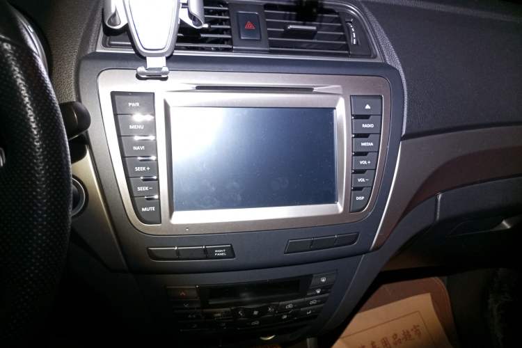 Used BAIC Senova X65 2015 2.0T Automatic Elite Model
