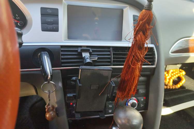 Used Audi A6L 2009 2.0 TFSI automatic standard version