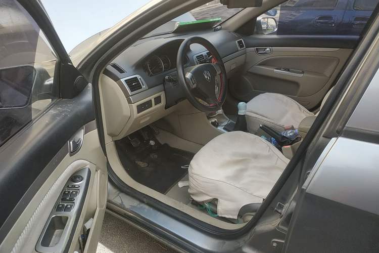 Used Changan CX30 2010 Hatchback 1.6L Manual Fashion Edition