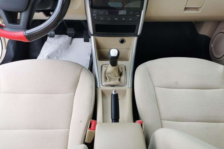 Used BAIC E Series 2013 Sedan 1.5L Manual Leshang Version