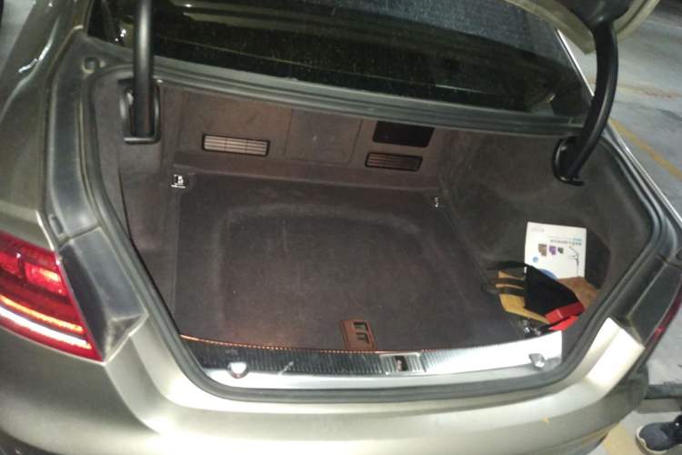 Used Audi A8 2012 A8L 45 TFSI quattro Comfort model