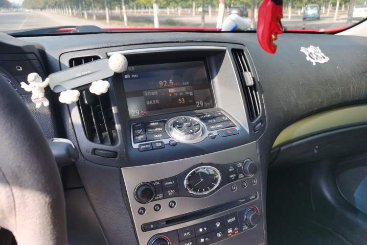 Used Infiniti G Series 2010 G25 Sedan Luxury Sport Edition