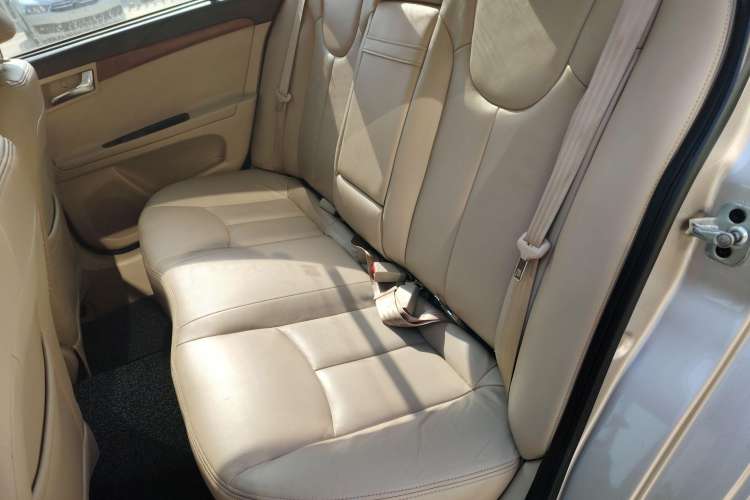 Used Roewe 350 2012 1.5L Automatic Smart Value Edition