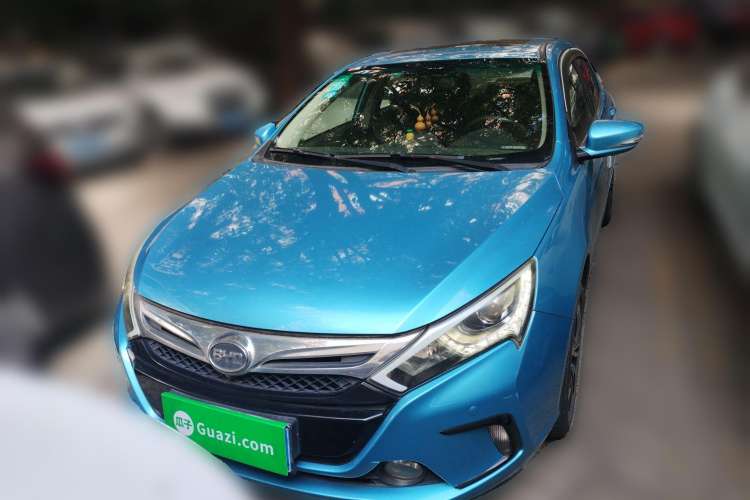 Used BYD Qin New Energy 2015 1.5T Dual-Crown Flagship Plus Edition
