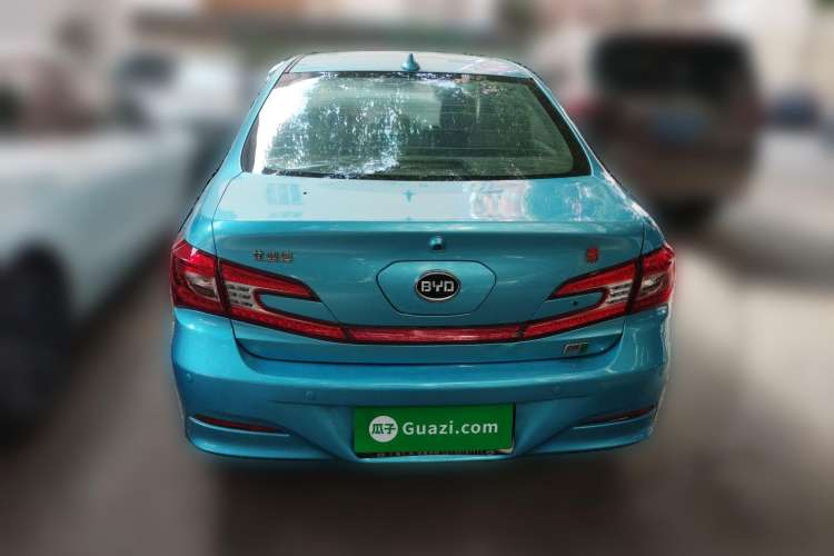 Used BYD Qin New Energy 2015 1.5T Dual-Crown Flagship Plus Edition
