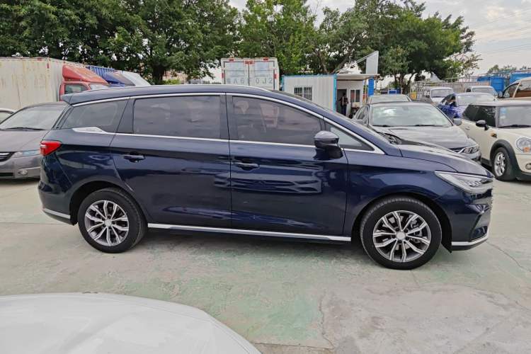 Used BYD Song MAX 2021 Upgraded Model 1.5T Automatic Luxury 6-Seater Exterior 2