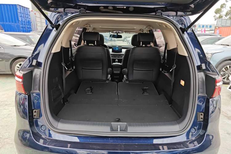 Used BYD Song MAX 2021 Upgraded Model 1.5T Automatic Luxury 6-Seater Interior 9