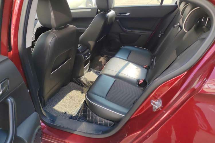 Used Qoros 3 2016 Hatchback 1.6L Automatic Zhiyue Model
